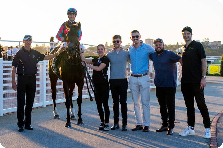 Horse racing photo 5